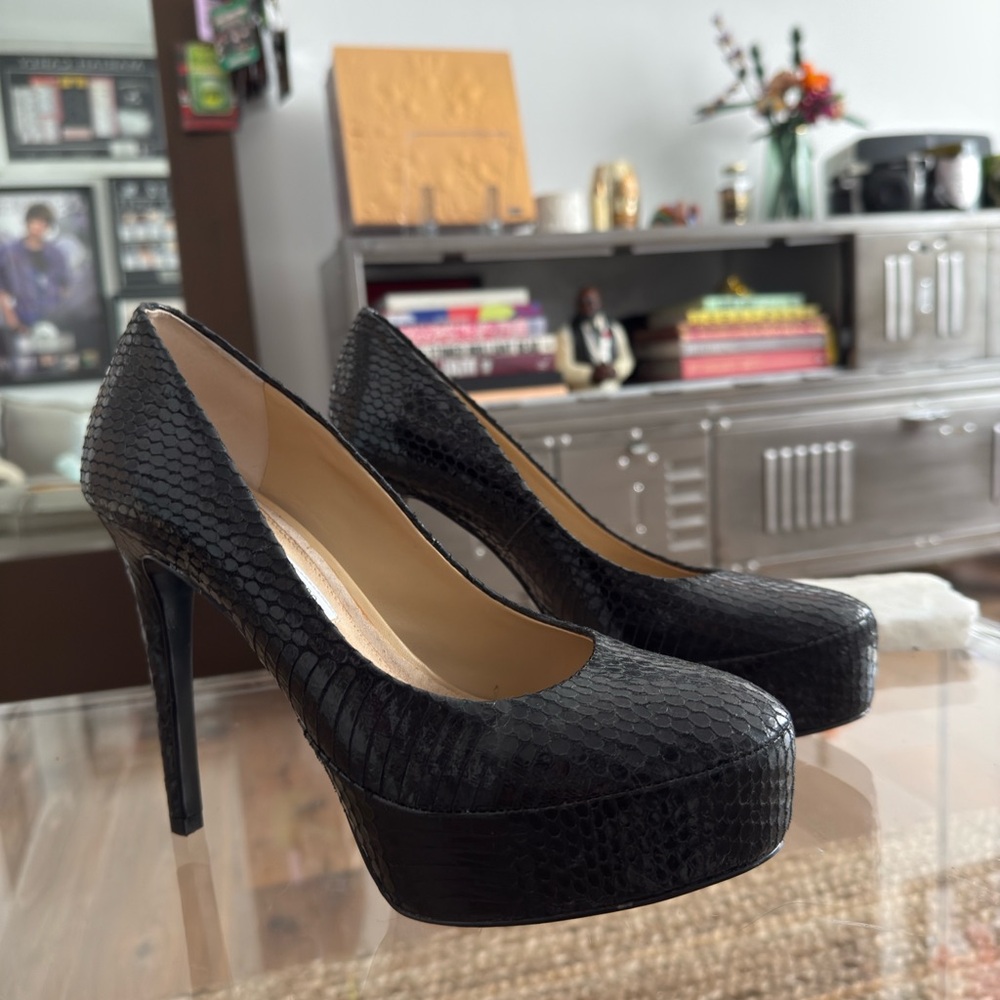 Diane Von Furstenberg, Black Platform Pumps